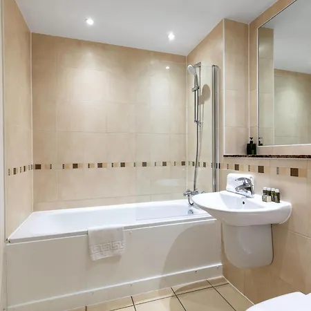 Central 2-Bed 2-Bath Apartment In Old Street Londres Exterior foto