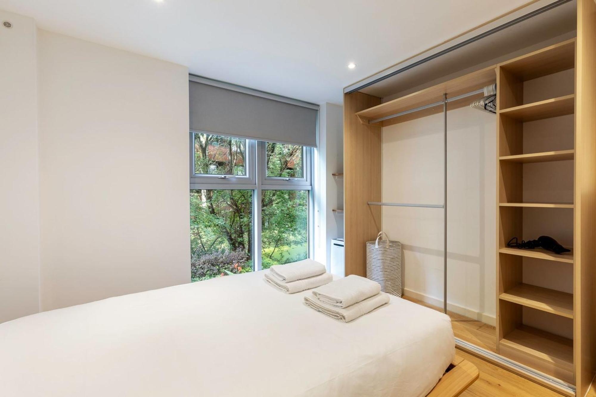 2-bed 2-bath In Old Street Appartement Londen