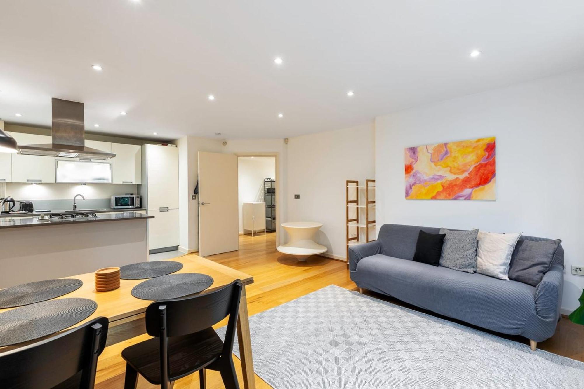 2-bed 2-bath In Old Street Appartement Londen